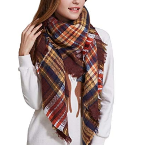 ONE LEFT!! Fringed Tartan Blanket Scarf Wrap - Picture 3 of 4